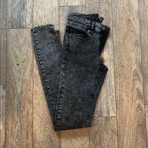 Skinny Jeans Black Distressed Size 2 Like New